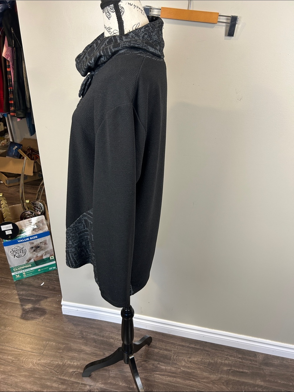Black Grey Abstract Cowl Neck Tunic Top Pockets Size XL - Picture 3 of 8